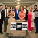 Otto recebe 1,5 milhão de assinaturas contra PEC da Blindagem