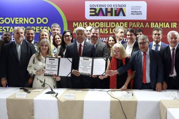 Jerônimo envia à ALBA projeto para criar secretaria da Ponte Salvador-Itaparica