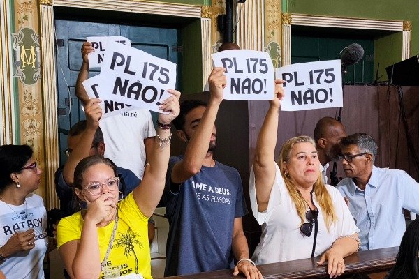 APLB pede adiamento de votação sobre reajuste salarial dos professores em Salvador