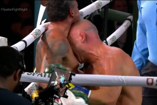 Briga generalizada marca luta entre Popó e Wanderlei Silva em São Paulo