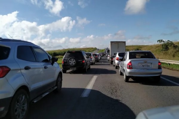 BR 324 Engarrafamento