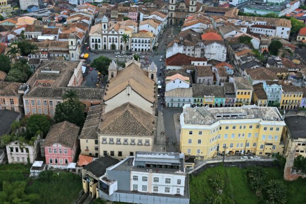 Casarões Pelourinho|Governo da Bahia - Restauração de casarões