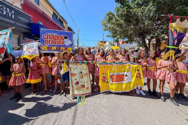 Chapéu e Gravata Pedrão de Lauro