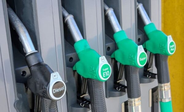 Combustível Gasolina Diesel