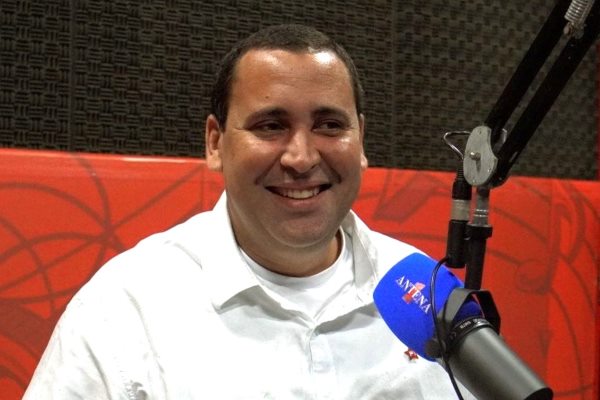 Éden Valadares defende reeleição de Lula como garantia de soberania e avanços sociais no Brasil