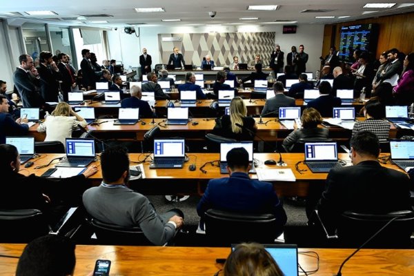 Fim da Reeleição CCJ Senado