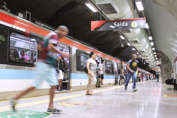 Estudantes terão acesso gratuito ao metrô nos dias do Enem