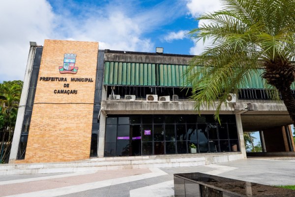 Prefeitura de Camaçari convoca aprovados em concurso para entrega de documentos