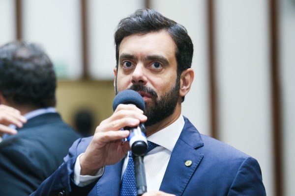 Tiago Correia Oposição