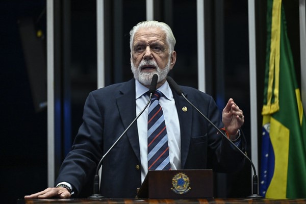 Wagner no Senado
