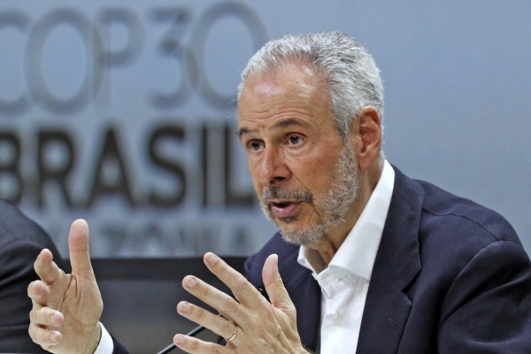 China se firma como aliada da agenda climática, afirma presidente da COP30