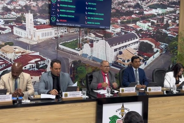 Após denúncia de assédio sexual, vereador baiano é suspenso pela Câmara