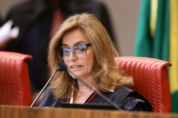 Relatora no TSE vota pela cassação de mandato e inelegibilidade do governador do RJ