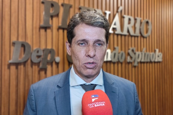 Zé Cocá celebra homenagem a Edione na ALBA: "É uma prefeita pujante, determinada e trabalhadora"